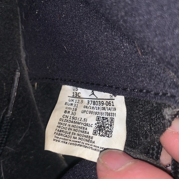 Jordan Retro 11 Bred Hightops - Picture 6 of 7